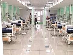 Mumbai: कोविड केयर सेंटर में तब्दील हुआ जैन मंदिर, मंदिर में की गई 100 बेड की व्यवस्था