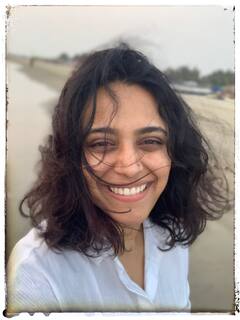 Swara Bhasker Breaks Down To Tears While Cutting Cake During Birthday Celebrations In Goa With Friends; INSIDE PICS