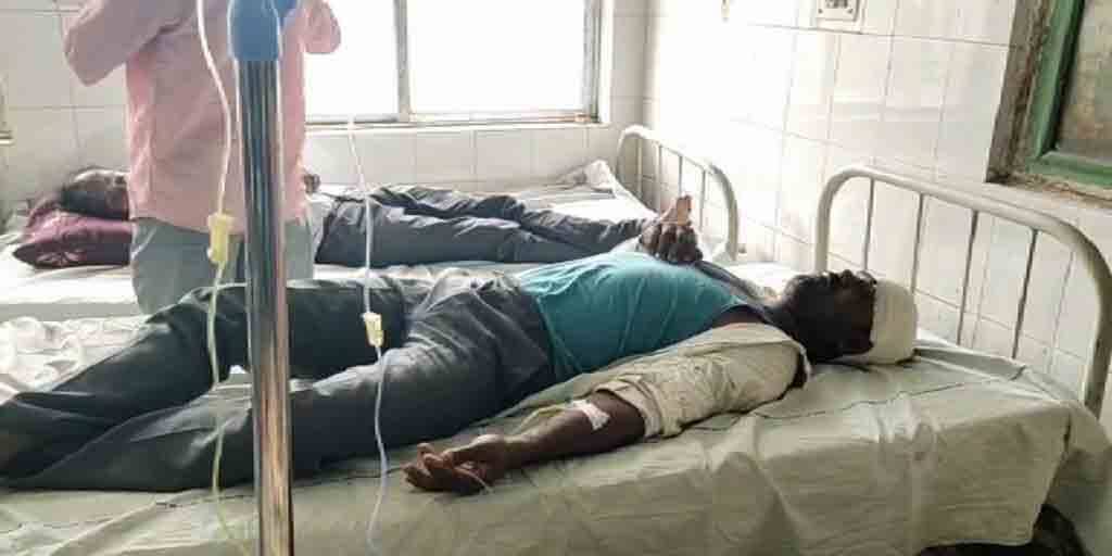 West Bengal Election 2021 TMC BJP Political clash in sitalkuchi CoochBehar 5 injured WB Election 2021: ফের উত্তপ্ত শীতলকুচি, তৃণমূল-বিজেপি সংঘর্ষে আহত ৫