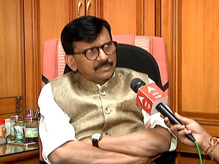 Sanjay Raut : केंद्रातील मराठी मंत्र्यांकडून दिल्लीत बसून महाराष्ट्राची बदनामी : संजय राऊत Shiv sena MP Sanjay Raut Allegation on BJP Central govt corona vaccine issue Sanjay Raut : केंद्रातील मराठी मंत्र्यांकडून दिल्लीत बसून महाराष्ट्राची बदनामी : संजय राऊत