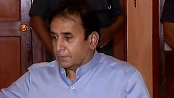 Troubles mount for Anil Deshmukh as Vaze, Param Bir Singh level more allegations during CBI questioning