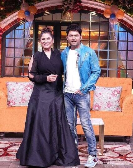 कपिल शर्मा शोमध्ये नवज्योत सिंह सिद्धूच्या जागी आलेली अभिनेत्री अर्चना पुरणसिंहची फी 10 लाख रुपये प्रति एपिसोड आहे. अर्चना याआधीही अनेक कॉमेडी शोमध्ये जजच्या भूमिकेत होत्या.