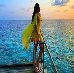 માલદિવમાં વેકેશન એન્જોય કરી રહી છે જાન્હવી કપૂર, બિકિનીમાં બોલ્ડ અંદાજમાં કરાવ્યું ફોટોશૂટ, જુઓ તસવીરો