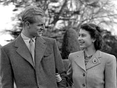 Prince Philip Dies At 99 | राणी एलिझाबेथ (II) आणि प्रिन्स फिलिप यांच्या सहजीवनाच्या प्रवासातील काही खास क्षण