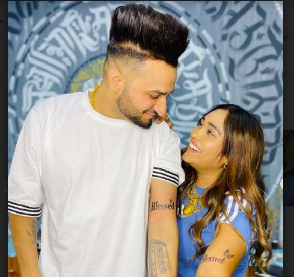 Afsana Khan and Saaz dedicate tattoos to each other, shared photos ਅਫਸਾਨਾ ਖਾਨ ਤੇ ਸਾਜ ਨੇ ਇਕ ਦੂਜੇ ਨੂੰ ਡੈਡੀਕੇਟ ਕੀਤਾ ਟੈਟੂ, ਸ਼ੇਅਰ ਕੀਤੀ ਤਸਵੀਰ 