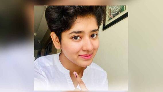 West Bengal Election 2021: প্রথম ভোট দিলেন ছোটপর্দার 'রাণীমা' দিতিপ্রিয়া রায়