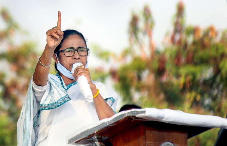 WB Election Fourth Phase Voting: Mamata Banerjee attacks Amit Shah for Sitalkuchi violence in election WB Election 2021 Voting:  শীতলকুচির ঘটনায় চক্রান্ত অমিত শাহর, অভিযোগ তুলে ইস্তফার দাবি মমতার