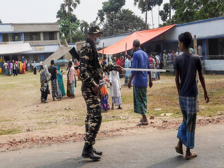 West Bengal Phase 4 Polling: CISF Issues Clarification Over Cooch Behar Violence, Says Opened Fire In Self Defence West Bengal Polling: CISF Issues Clarification Over Cooch Behar Violence, Says 'Opened Fire In Self Defence After Being Attacked By Mob'