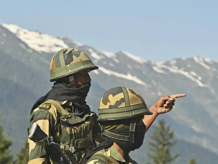 J&K: Security Forces Eliminate Two Lashkar-e-Taiba Terrorists In Encounter In Srinagar's Soura J&K: Security Forces Eliminate Two Laskhar-E-Taiba Terrorists In An Encounter In Soura J&K: Security Forces Eliminate Two Lashkar-e-Taiba Terrorists In Encounter In Srinagar's Soura