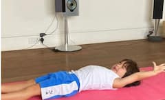 Kareena Kapoor ने शेयर की तैमूर की योगा वाली फोटो, कैप्शन में लिखी ये बात । Bollywood Gupshup