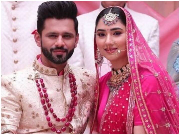 Photos of Rahul Vaidya and Disha Parmar's wedding went viral on social media राहुल वैद्य और दिशा परमार की शादी की तस्वीरें हो रही हैं वायरल, दूल्हा-दुल्हन को देख क्रेजी हुए फैंस