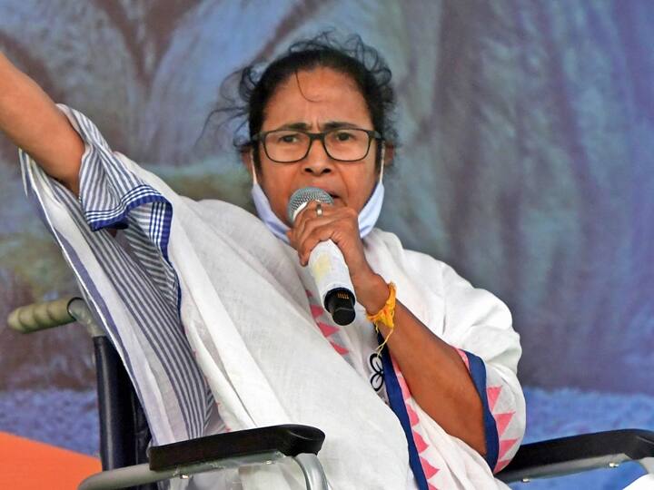 West Bengal: CM Mamata Banerjee Calls Cooch Behar FIring A Genocide After Lashing At EC Over Ban On Visit 'It's A Genocide': CM Mamata Banerjee On Cooch Behar Firing After Lashing Out At EC Over Ban On Visit