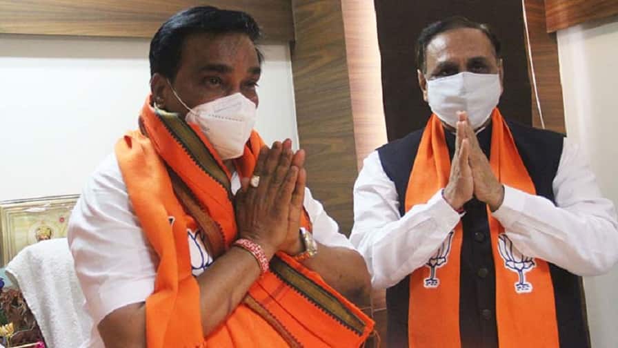 Gujarat BJP president Amit Chavda demand inquiry on CR Patil has 5 thousand remdesivir injections stock , request governor 'C.R. ભાઉનો ગુનાઈત ઈતિહાસ, 5000 ઈંજેક્શન ક્યાંકથી લૂંટી લાવ્યા, પડાવી લાવ્યા કે કઈ રીતે લાવ્યા તેની તપાસ થવી જોઈએ....'