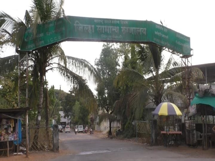 ऑक्सिजनसाठी रुग्णांना वापरण्यात येणाऱ्या मास्कचा पुर्नवापर; सिंधुदुर्ग जिल्हा रुग्णालयातील कोविड सेंटरमधील प्रकार