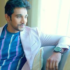 PHOTO : 'रिस्क है तो इस्क है'... Scam 1992मध्ये हर्षद मेहतांच्या भूमिकेत दिसलेला प्रतिक गांधी आहे तरी कोण?