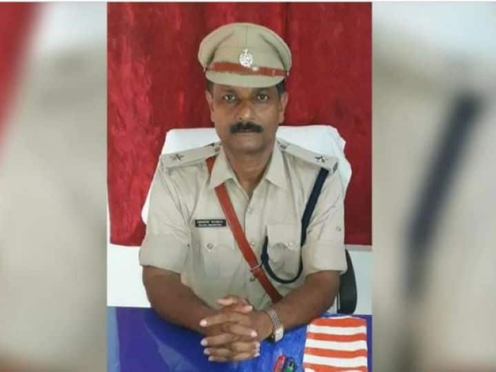Mother Of Bihar SHO Ashwani Kumar, Who Was Killed By Mob In West Bengal, Dies Of Shock; Cremated Together Mother Of Bihar SHO Ashwani Kumar, Who Was Killed By Mob In West Bengal, Dies Of Shock; Cremated Together