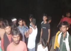 बिहारः ओवर लोडिंग की वजह से गंगा नदी में पलटी यात्रियों से भरी नाव, 35 लोगों ने तैरकर बचाई जान, कई अब भी लापता   