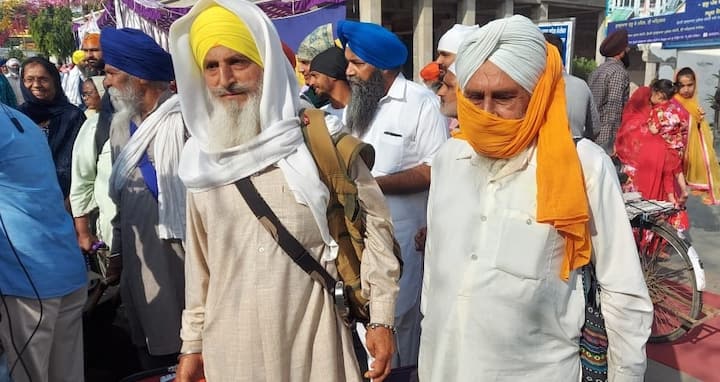 ਵਿਸਾਥੀ ਮੌਕੇ ਸ਼ਰਧਾਲੂਆਂ ਦਾ ਜਥਾ ਪਾਕਿਸਤਾਨ ਲਈ ਅੱਜ ਰਵਾਨਾ ਹੋ ਗਿਆ।