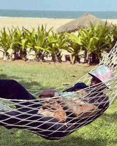 In Pics | लेकासोबत हार्दिक पांड्याचा Relax Mode On