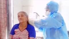 કોરોનાની સારવાર લેનારી બે છોકરી ને 4 છોકરાનું ગ્રુપ 12 કલાક સેવા કરે છે, લોકો સારવાર લીધા પછી દાન આપે છે....