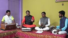 #Corona Song : ही महामारी आली रे, बेजार दुनिया झाली...बीडच्या नायब तहसीलदारांचं कोरोना लसीकरणावर गीत