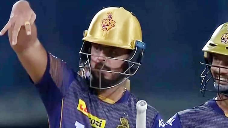 nitish rana fifty celebration with ring in ipl 2021 kkr vs srh match તાબડતોડ ફિફ્ટી બાદ નીતિશ રાણાએ મેદાનમાંથી હાથ ઉંચી કરીને બતાવી પોતાની વીંટી, જાણો કેમ