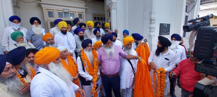 ਜਥੇ ਦੀ ਅਗਵਾਈ ਸ਼੍ਰੋਮਣੀ ਕਮੇਟੀ ਮੈਂਬਰ ਜਥੇਦਾਰ ਸਤਨਾਮ ਸਿੰਘ ਜੱਲਾ ਕਰ ਰਹੇ ਹਨ।