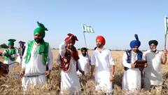 ਪੰਜਾਬੀ ਗਾਇਕ ਹਰਜੀਤ ਹਰਮਨ ਨੇ ਮਨਾਈ ਕਿਸਾਨਾਂ ਨਾਲ ਵਿਸਾਖੀ, ਤਸਵੀਰਾਂ 'ਚ ਦੇਖੋ ਰੌਣਕਾਂ