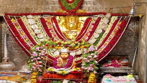 Ahmedabad: કોરોના સંક્રમણને કારણે આ મંદિરને 30 એપ્રિલ સુધી કરાયું બંધ, જુઓ વીડિયો