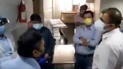 'लोग अब सड़कों पर मर रहे हैं'- कोरोना के खतरे पर Lucknow के DM का वीडियो वायरल