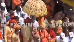 Haridwar Kumbh: हर की पौड़ी पर शाही स्नान के लिए पहुंचा महानिर्वाणी अखाड़ा। Shahi Snan