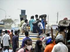 Bangladesh Lockdown: শিকেয় দূরত্ববিধি, লকডাউন ঘোষণা হতেই ঢাকা ছাড়ার ব্যস্ততা