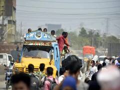 Bangladesh Lockdown: শিকেয় দূরত্ববিধি, লকডাউন ঘোষণা হতেই ঢাকা ছাড়ার ব্যস্ততা
