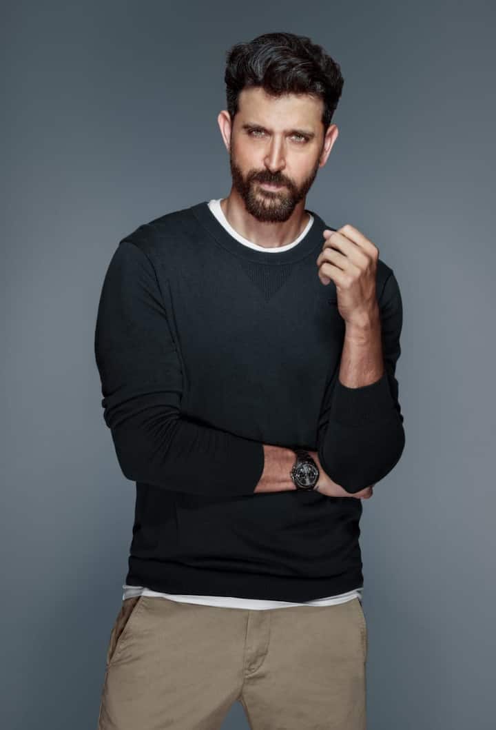 Hrithik Roshan performed to his popular songs including ‘Kaho Na Pyaar Hai’, ‘You Are my Soniya’, ‘Dhoom Again’, ‘Senorita’ and ‘Ghungroo’ among others. Like always, he pulled off the entire performance with perfection. (Image courtesy – PR Image)