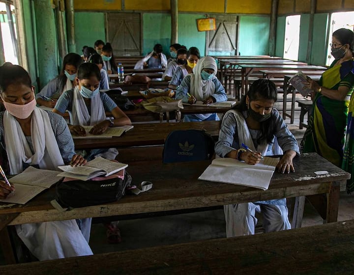 Telangana: Class 10 exam canceled, 12th exam postponed till indefinite तेलंगाना: 10वीं की परीक्षा रद्द, 12वीं की परीक्षा अनिश्चितकालीन तक के लिए स्थगित