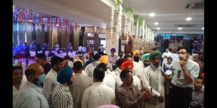 ਦਰਅਸਲ ਪੰਜਾਬ ਵਿੱਚ ਨਗਰ ਨਿਗਮ ਤੇ ਨਗਰ ਕੌਂਸਲ ਦੀਆਂ ਚੋਣਾਂ ਮਗਰੋਂ ਹੁਣ ਮੇਅਰ ਤੇ ਪ੍ਰਧਾਨਾਂ ਦੀ ਚੋਣ ਹੋਣੀ ਹੈ। ਨਗਰ ਨਿਗਮ ਦੀ ਚੋਣਾਂ  14 ਫਰਵਰੀ ਨੂੰ ਹੋਈਆਂ ਸਨ।