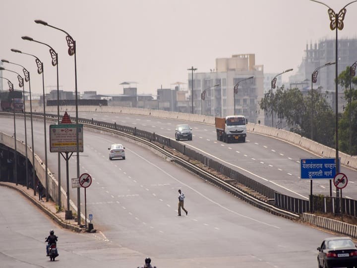 Maharashtra Lockdown CM Uddhav Thackeray Coronavirus Complete Lockdown Restrictions Mumbai Pune Nashik Maharashtra: Statewide Curfew For 15 Days From Wednesday As Covid-19 Cases Surge, Section 144 Imposed | Details Here