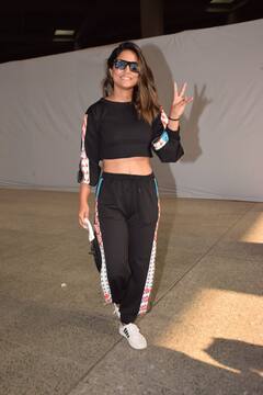 Hina khan अजब-गजब स्टाइल में हुईं एयरपोर्ट पर स्पॉट, Rubina Dilaik का वर्सोवा में दिखा दिलकश अंदाज