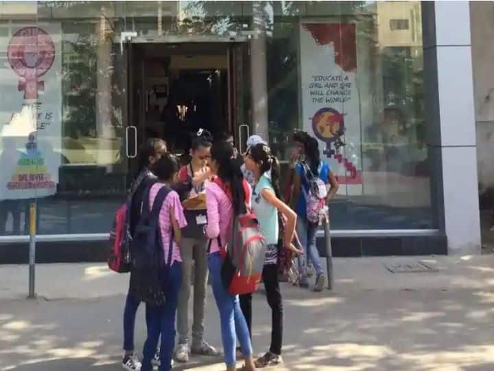 Students of class 6 and 7 in Rajasthan will be promoted in the next class without examination amid increasing cases of corona infection राजस्थान: बढ़ते कोरोना संकट के बीच कक्षा 6 और 7 के स्टूडेंट्स बिना परीक्षा किए जाएंगे प्रमोट