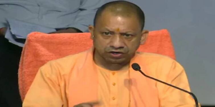 Uttar Pradesh Chief Minister Yogi Adityanath tested positive for coronavirus Yogi Adityanath Corona Positive: করোনায় আক্রান্ত যোগী আদিত্যনাথ, রিপোর্ট পজিটিভ অখিলেশেরও !