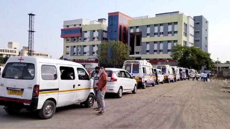 Death audit committee to take final decision on death of 56 corona patients in Rajkot in a single day ગુજરાતના આ શહેરમાં એક જ દિવસમાં કોરોનાના 56 દર્દીનાં મોતથી હાહાકાર, અંતિમ નિર્ણય ડેથ ઓડિટ કમિટી કરશે