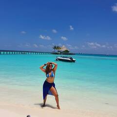 IN PICS | ‘Bigg Boss 13’ Fame Arrti Singh Sizzles In Blue Bikini From Her Vacation In Maldives