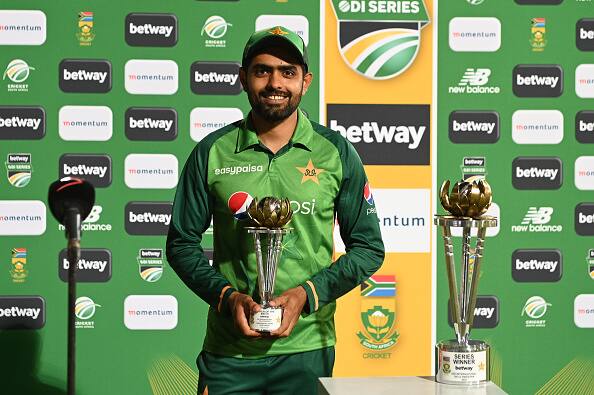 Pakistan Beat South Africa By 9 Wickets; Chased 204 In 18 Overs Courtesy Of A Big 100 By Babar Azam Pakistan Beat SA By 9 Wickets; Chased 204 In 18 Overs Courtesy Of A Big 100 By Babar Azam