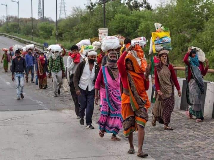 Bihar: migrants worry about employment, but also relaxed to reach their state कोरोना का कहर बढ़ा तो बिहार लौटने लगे प्रवासी मजदूर, अब सता रही है रोजगार की चिंता