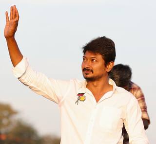 அஜித், விஜய் மனதில் இருந்தது:  வாக்குப்பதிவில் நடந்ததை விவரிக்கும் உதயநிதி