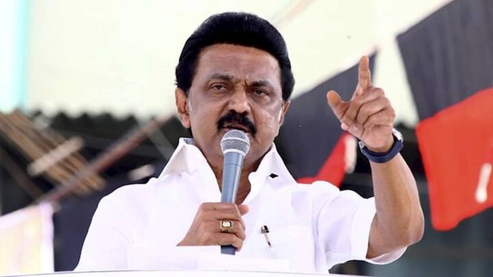 DMK president mk stalin urges tamilnadu government to take necessary steps to vaccinate everyone தடுப்பூசி போடுவதை திருவிழா என்பதா - ஸ்டாலின் கடும் விமர்சனம்