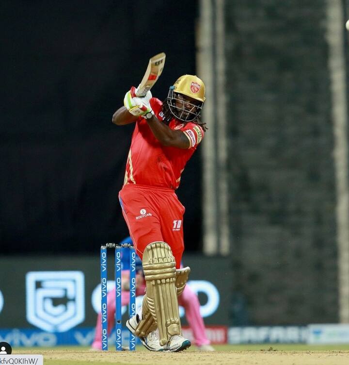 আইপিএলের ইতিহাসে সবচেয়ে বেশি সেঞ্চুরির মালিক ক্রিস গেল। ১৩৩টি আইপিএল ম্য়াচ খেলে ৬টি সেঞ্চুরি রয়েছে ক্যারিবিয়ান মহাতারকার।