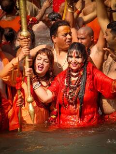 Haridwar Khumbh Mela: কুম্ভমেলার পুণ্যস্নান, ছবিতে দেখুন