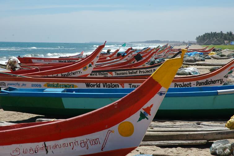 Fishing ban period till June 14 ஜூன் 14 வரை மீன்பிடி தடை காலம்: புதுச்சேரியில் இன்று முதல் அமல்