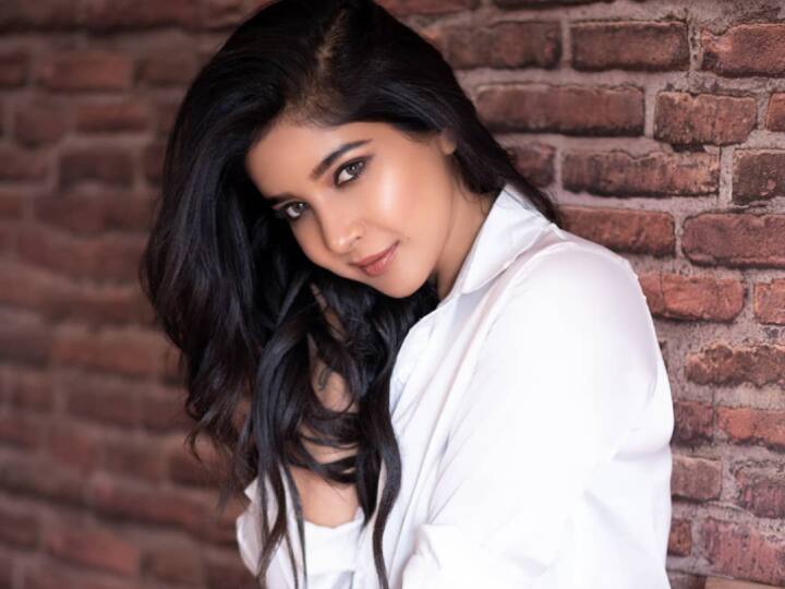 Actress Sakshi Agarwal
